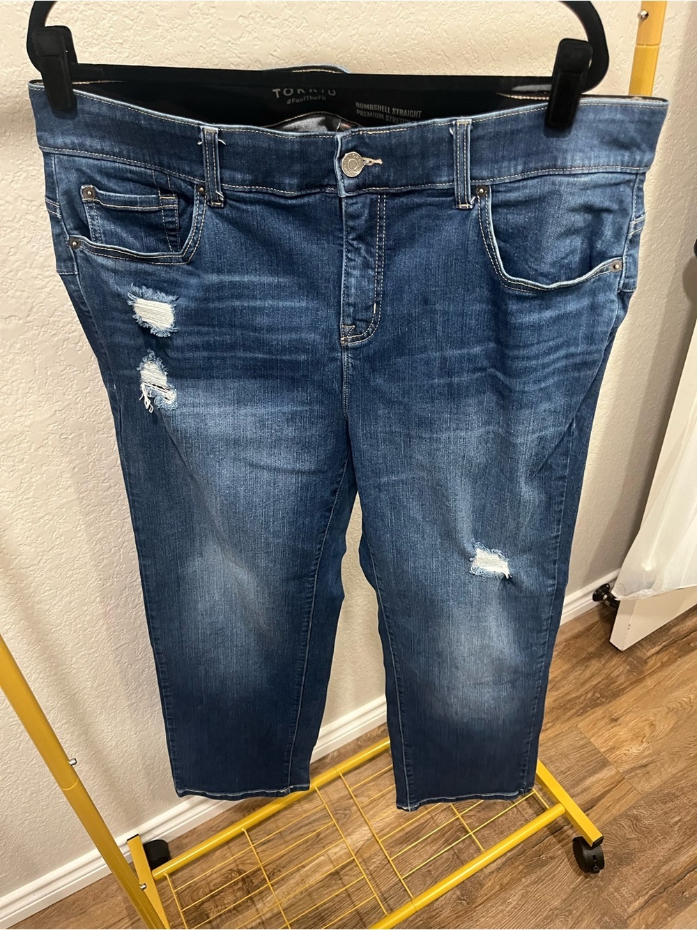 Torrid Bombshell Straight Jeans Women’s 20R Blue Distressed Premium Stretch